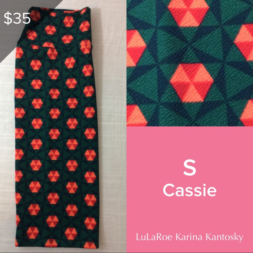 LuLaRoe S Cassie skirt